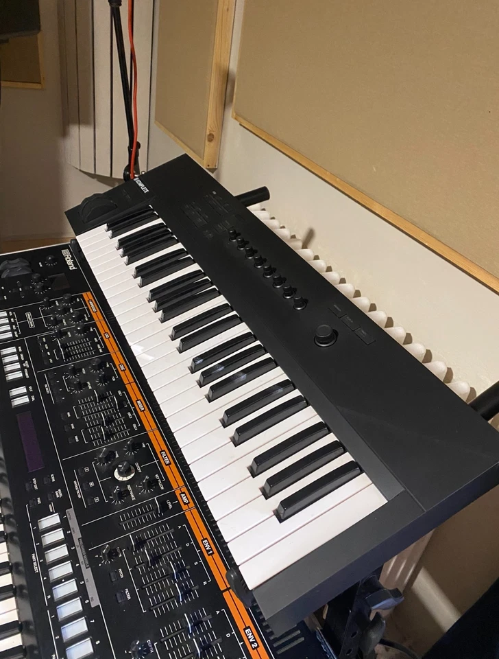 Native Instruments Komplete Kontrol A49 - Immagine 2 di 3