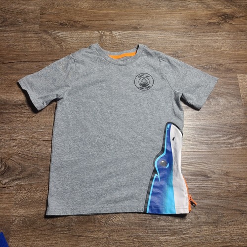 BOYS SZ 7 MULTI-COLOR SHARK OUTFIT BLUE ORANGE 3 PIECE SET SHARK WEEK VACATION - Picture 4 of 17