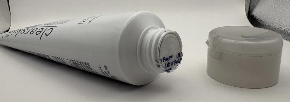 Limpiador en espuma para limpiar manchas AVON CLEARSKIN (4,2 floz) "MUY RARO" ~ SELLADO Foto 3 de 3