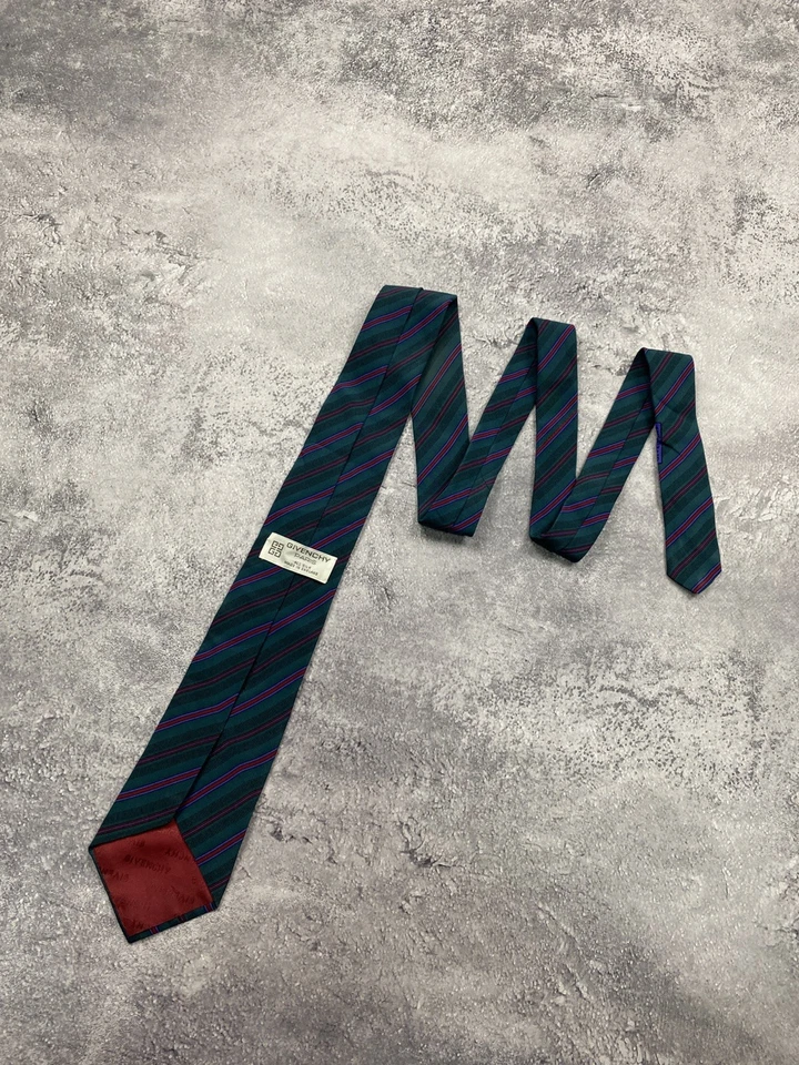 Gravata GIVENCHY Vintage Toda Seda Listrada Verde Luxo Feita na Inglaterra Rara - Imagem 2 de 4