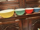 VINTAGE PYREX Primary Colors Nesting Mixing Bowls Complete Set of 4