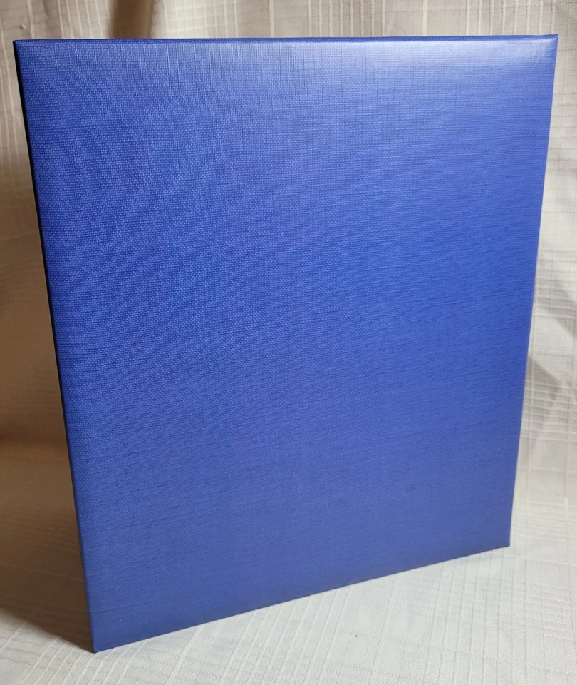 Álbum de fotos Hallmark encuadernado crema azul marino cuero simulado EDY6413 4x6 foto frontal Foto 2 de 4