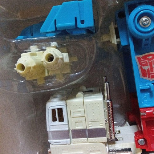 Transformers C-69 G1 Ultra Magnus Scramble City Reissue Takara 2004 Used - Picture 10 of 11