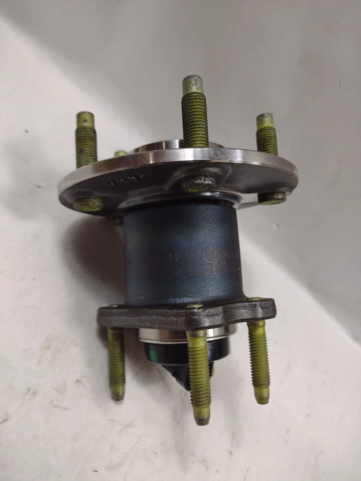 Cojinete de cubo de rueda trasera genuino OEM GM 2011-2012 Chevy Malibu 20907864 Foto 3 de 4