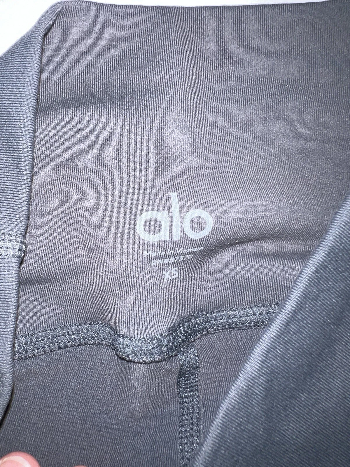 alo-yoga pull on skinny mesh leggings