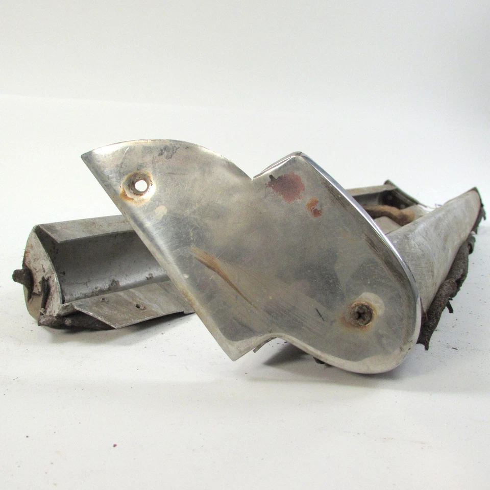 Cerradura de atasco de puerta con pilares verticales izquierda y derecha 1963 Facel Vega III (3) Faceillia  Foto 3 de 4