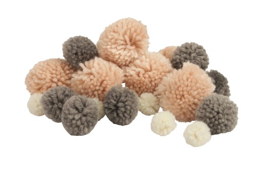 Wool Pom Pom for Garland Paris 15 to 25 mm 45 pieces