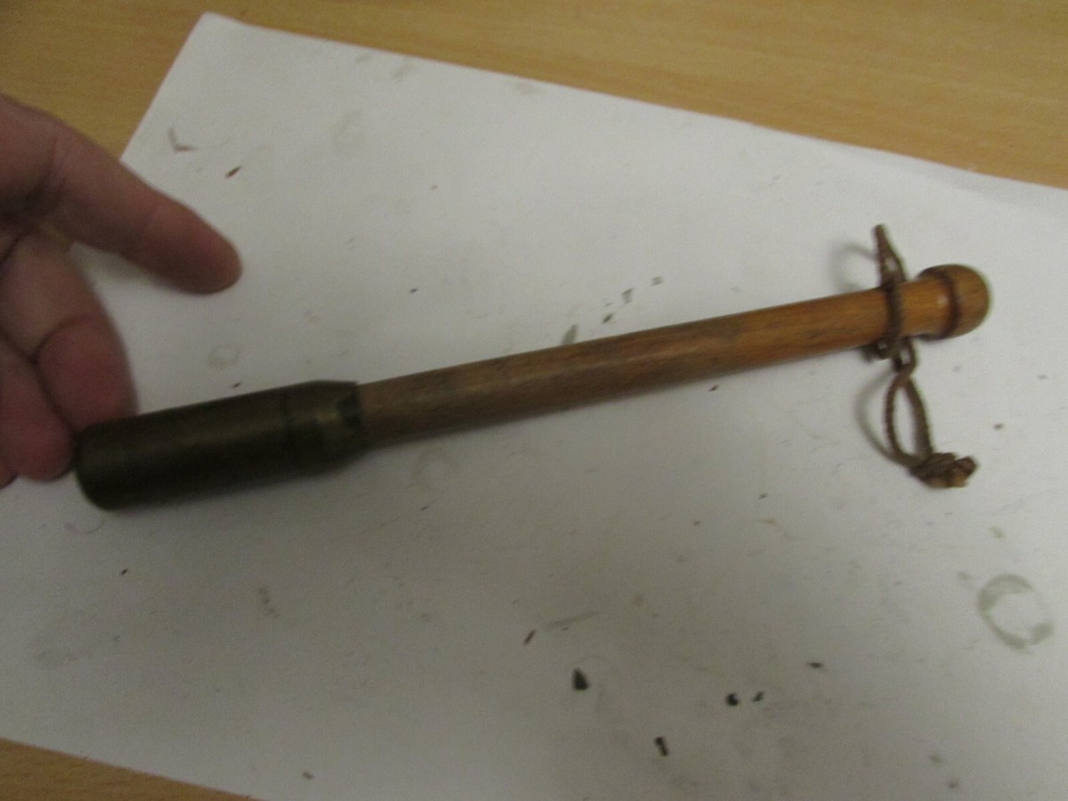 excellent vintage hardy alnwick wood brass salmon fly fishing