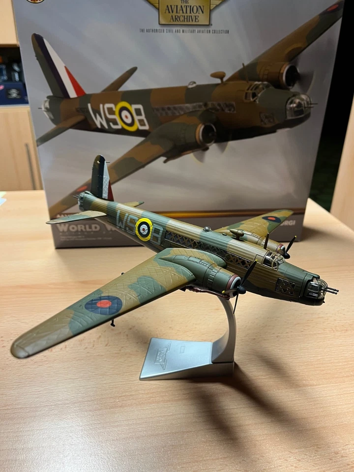 CORGI AA34801 Vickers Wellington MkI.A No.9 Sqn RAF Honnington 1939 1:72 OVP RAR - Bild 3 von 4