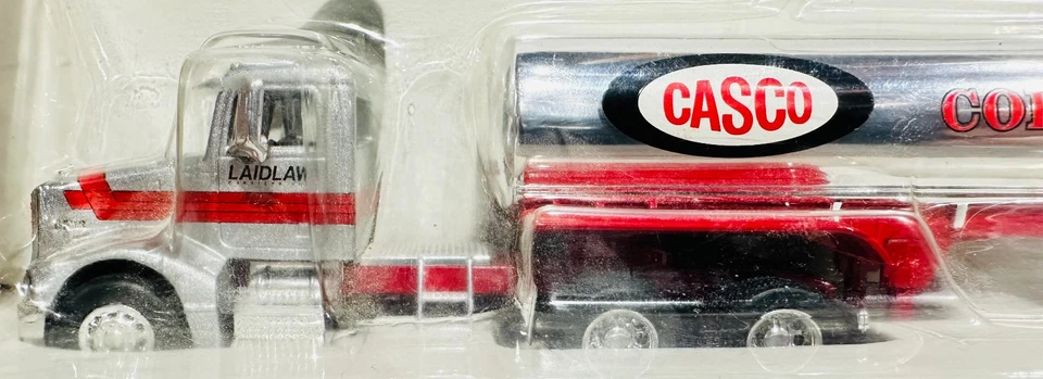 Laidlaw Peterbilt w/ Casco Corn Sweeteners Tanker By SpecCast 1/64th Scale - Image 3 of 4