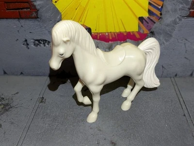 Vintage 1992 Disney  Prince Charming's White Horse Cinderella Toy Figure - Bild 1 von 2