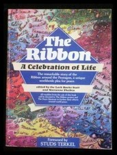 The Ribbon: A Celebration of - Paperback, by Lark Books; Philbin - Acceptable