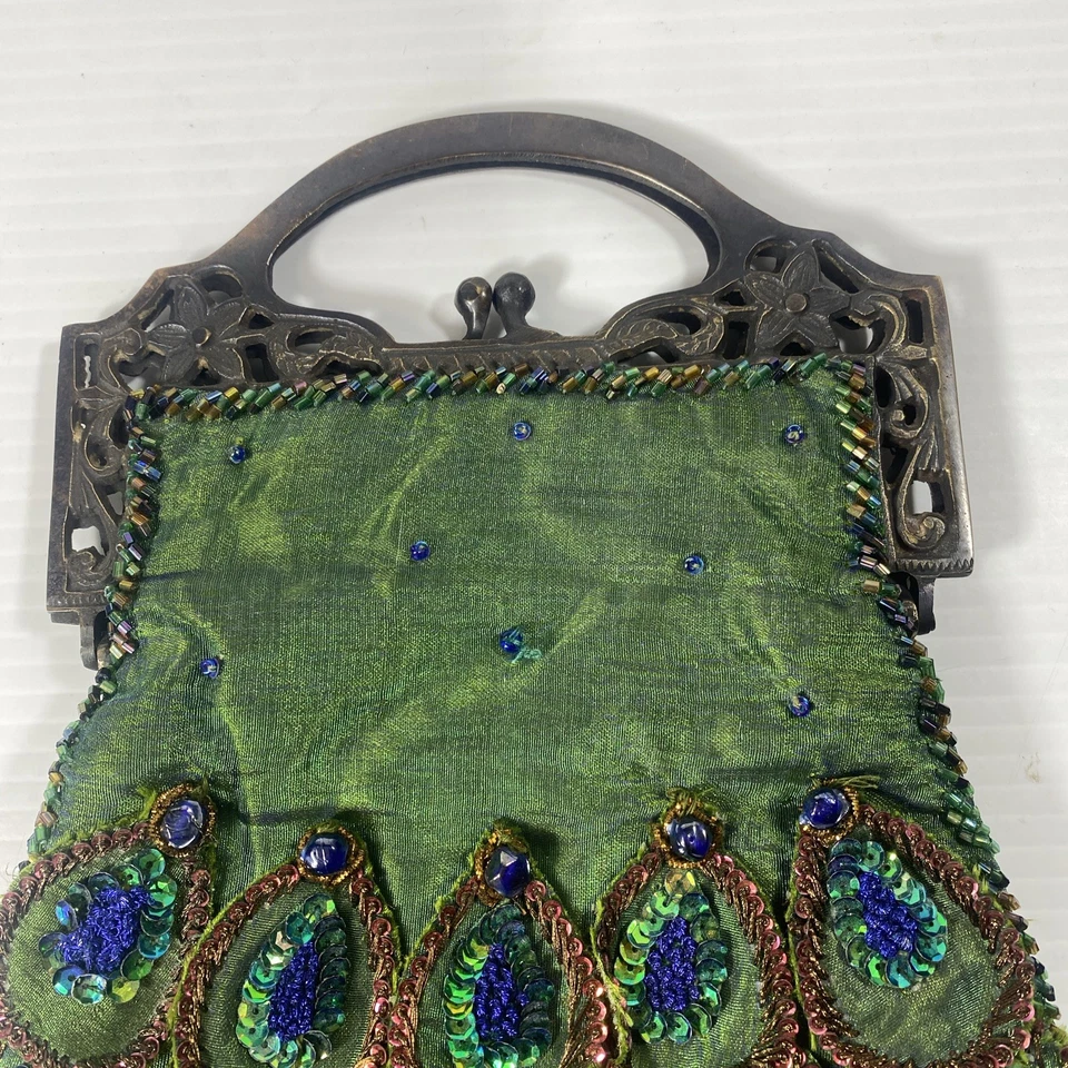Stunning Art deco style Vintage Silk & Beaded Peacock Inspired Evening Bag. - Image 3 of 4