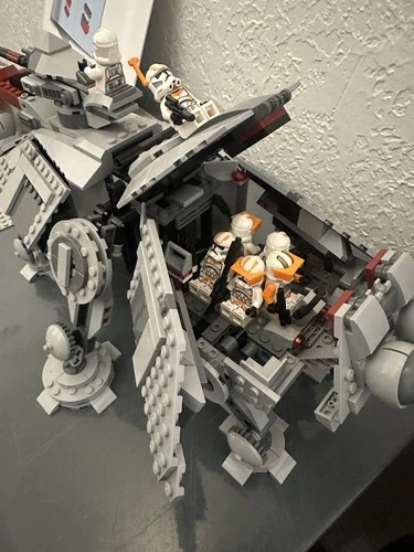 LEGO Star Wars AT-TE Walker 75337 Complete Set 1082 Pieces Minifigures