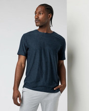 Vuori Strato Tech Tee Men  s M Pool Blue Heather Performance Shirt NWT Flaw Holes