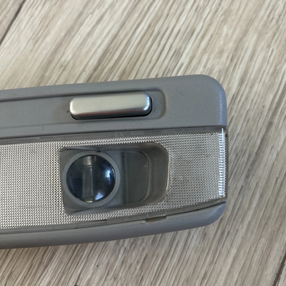 98-01 HONDA CR-V CRV - DOMO MAPA LECTURA LUZ LÁMPARA - DELANTERO DEL VEHÍCULO - OEM Foto 4 de 4