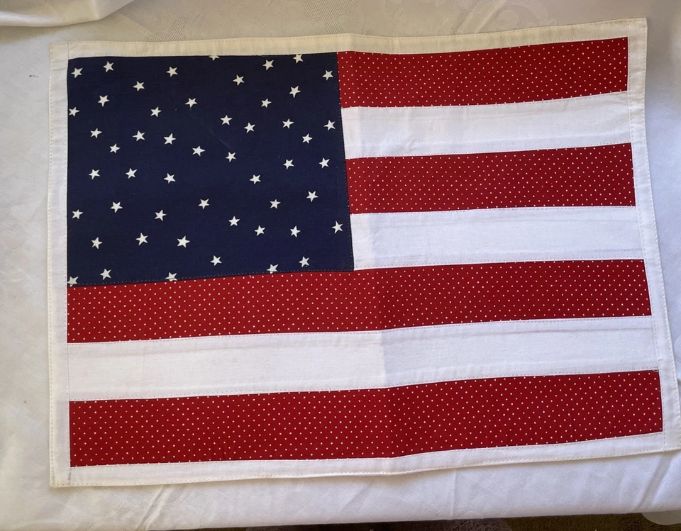 Set of 4 Cloth USA Flag Placemats READ - Image 4 of 4