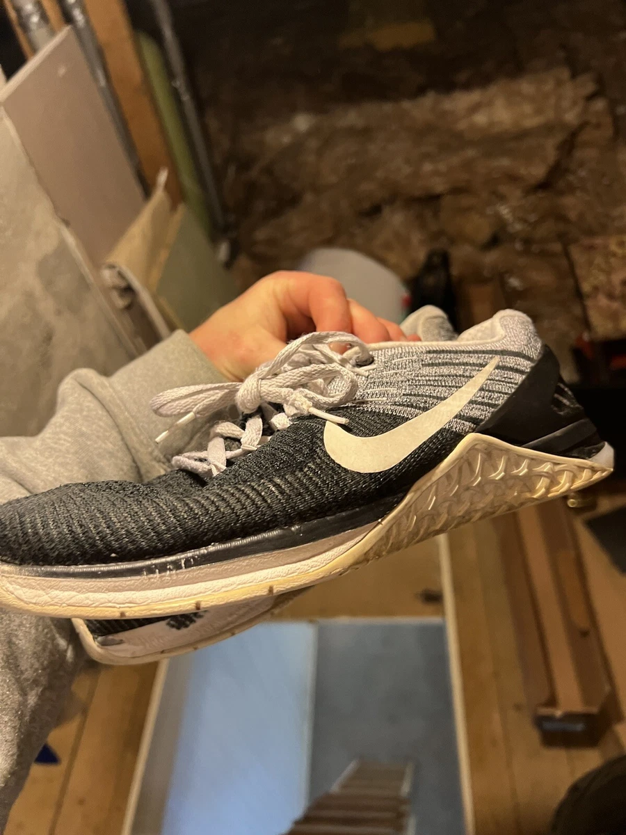 Metcon flyknit best sale 1