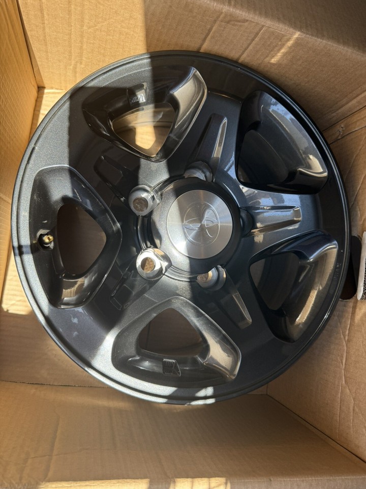 5x Toyota Landcruiser Genuine Wheels Suit VDJ79, 78, 70 Series 16x7 5/ ...
