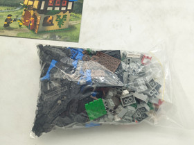 LEGO 3739 Blacksmith Shop GOOD MIB Box Classic Castle Vintage Rare 2002 Kingdoms