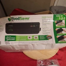 FoodSaver FM2000 Vacuum Sealer Machine with Bags - Black