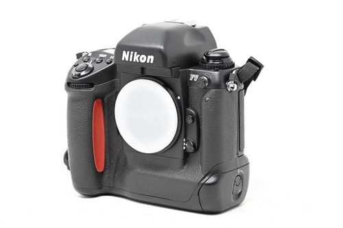 Nikon F5 analoge 35-mm-Spiegelreflexkamera nur Gehäuse (für Teile/Reparatur) #B37
