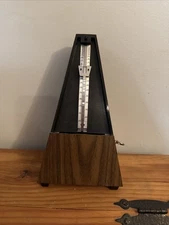 Wittner Pyramid Metronome Black Faux Wood Grain Germany Mechanical Tempo Timer 