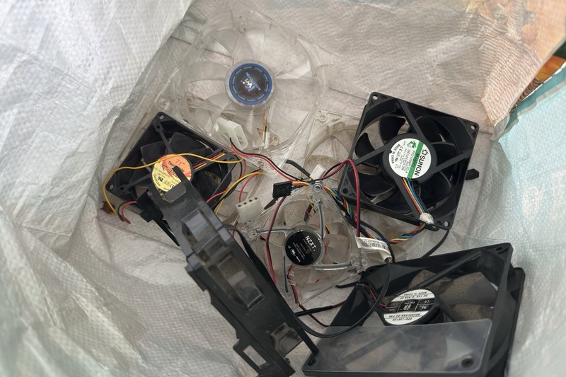 Lot Of Pc Desktop Case Fans For Parts | Fast Shipping