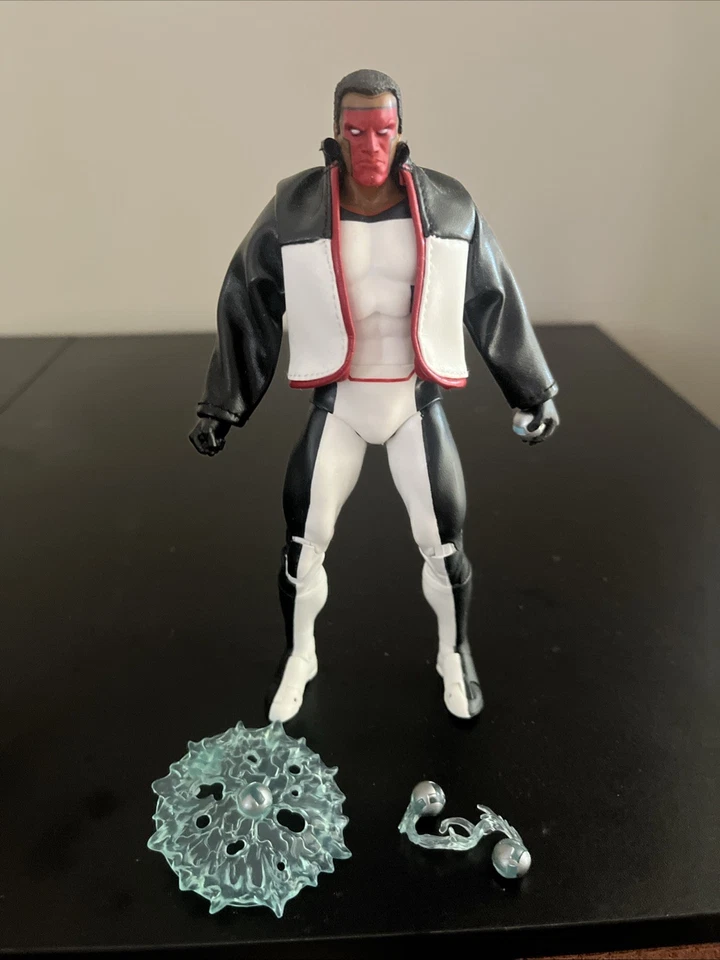 MCFARLANE TOYS DC MULTIVERSE COLLECTOR EDITION MISTER TERRIFIC (JSA) - Image 1 of 2