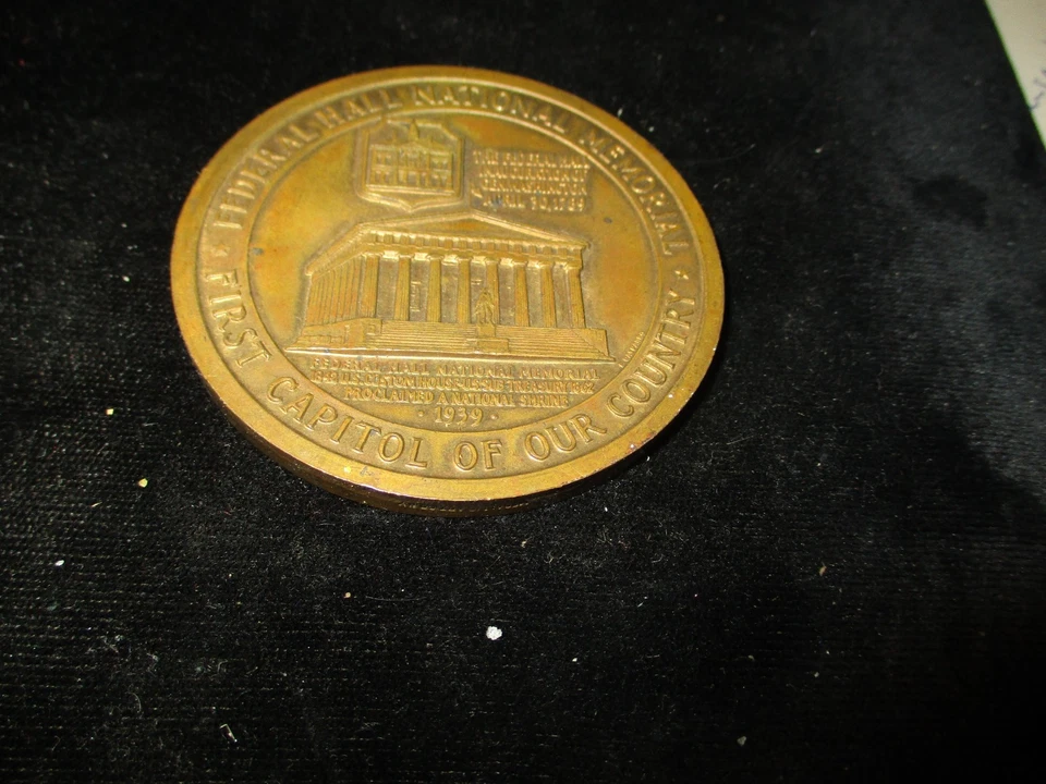 Medallic Art Bronze Medal 1965 Statue Of Liberty Centennial A40 LK - Image 2 of 2