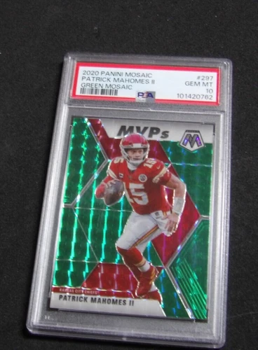 2020Panini Mosaic Green Patrick Mahomes PSA 10