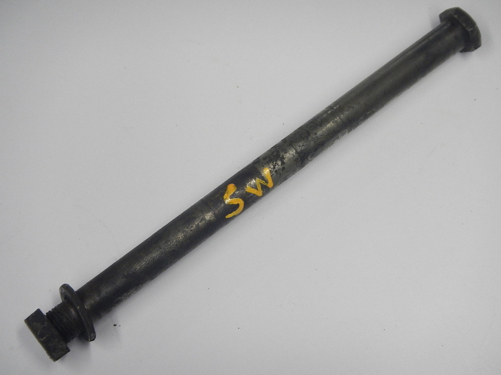 SWINGARM BOLT REAR ARM SWING 1982 YAMAHA YZ250 YZ 250 82 eBay