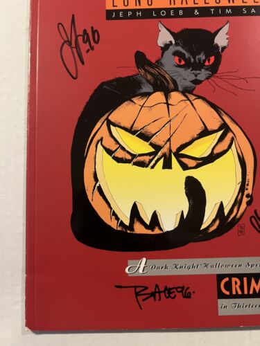 BATMAN THE LONG HALLOWEEN #1 SIGNED BY JEPH LOEB TIM SALE RICHARD STARKINGS 1999 - Picture 4 of 6