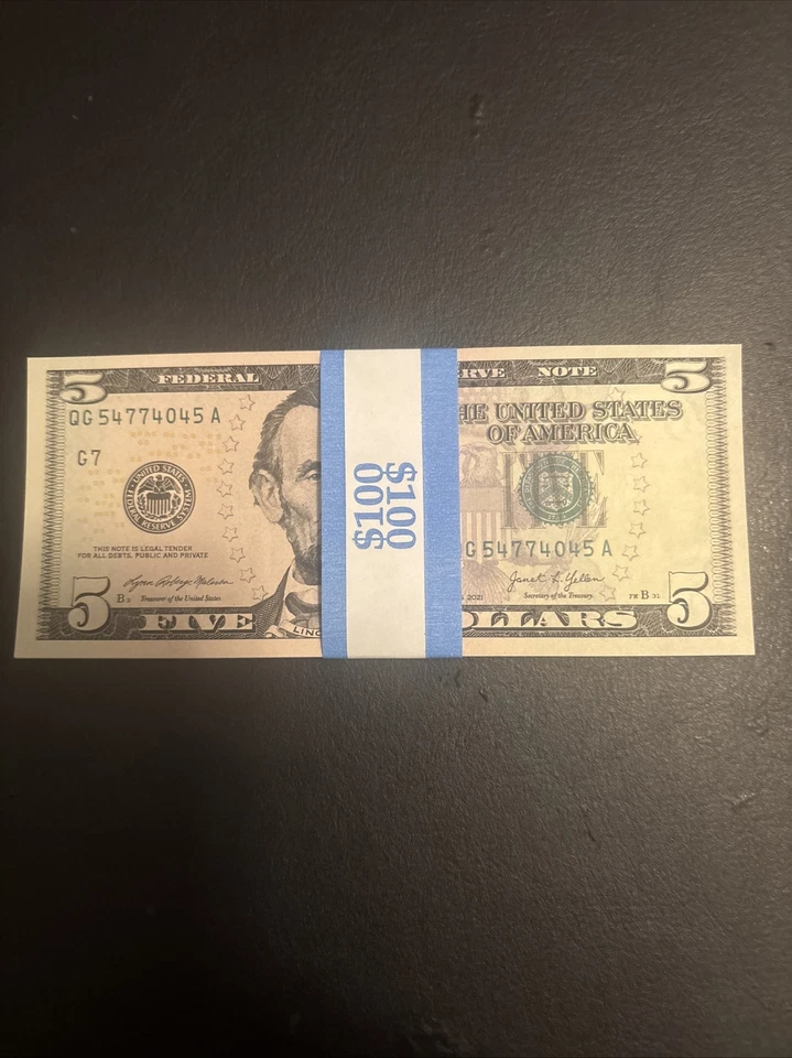 $100 in new $5 Bills - 20 Uncirculated Five Dollar Bills In Sequential Order - Image 2 of 3