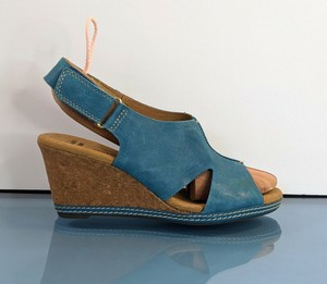 clarks teal sandals