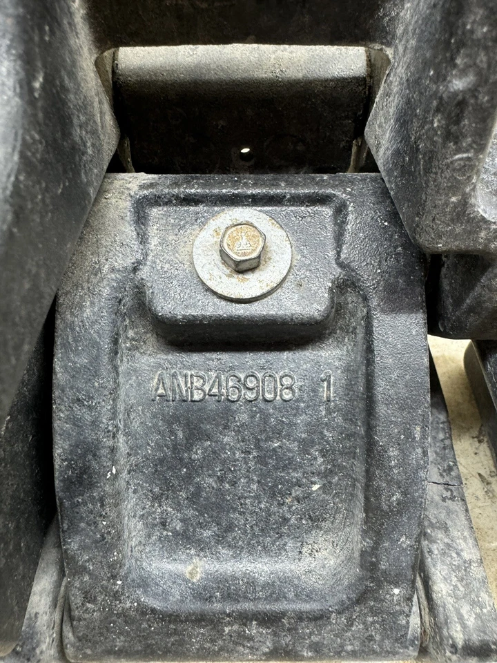 Chevy GMC 2007-2013 soporte de estribo plegable lado del conductor delantero izquierdo motor Foto 4 de 4