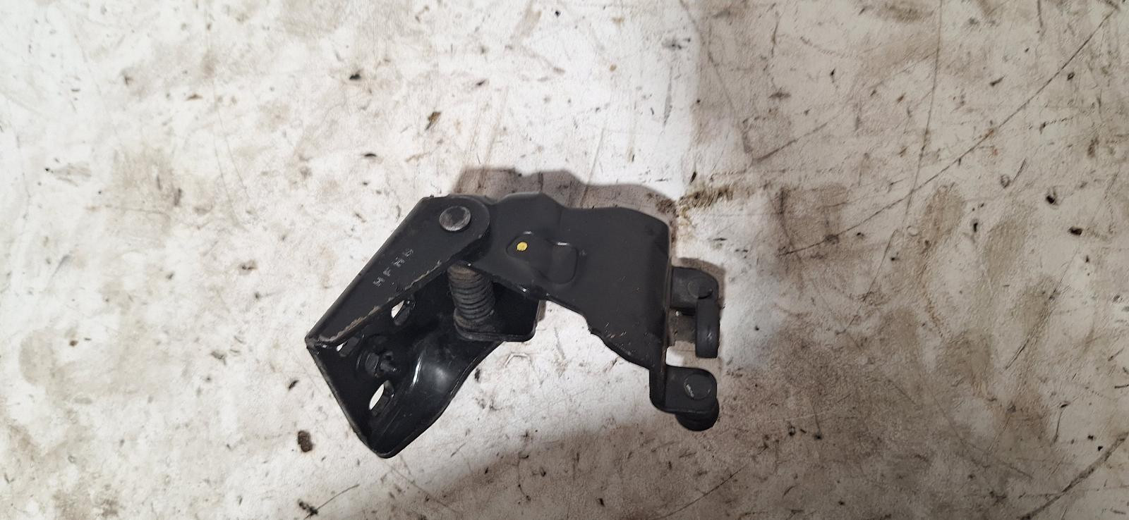 Hyundai ILoad Middle Door Roller TQ  11/2007-03/2021 - thumbnail 3