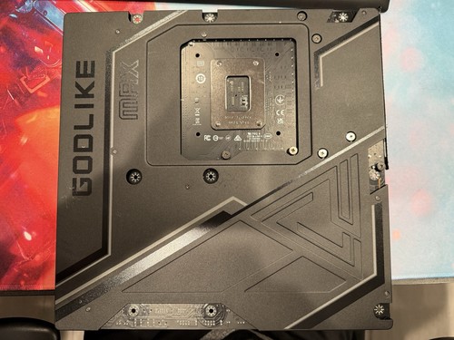 MSI MEG Z790 GODLIKE MAX LGA 1700 E-ATX Gaming Motherboard - Bild 6 von 10