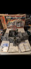Gi JOE  3 3 4  1983 Headquarters 80's command center Complete w box& Attachments