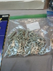 LEGO Technic 8034 Universal Set 100% Complete W/Box & Instructions