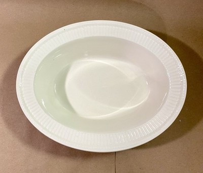 Wedgwood Edme Cream 10  Oval Vegetable Bowl