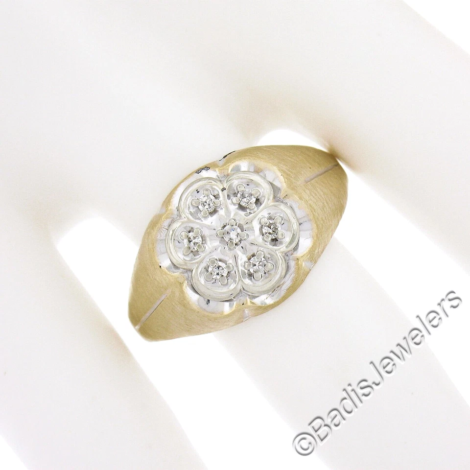 Men's 10K Two Tone Gold 0.10ctw Single Prong Diamond Matte Finish Cluster Ring - Image 4 of 4