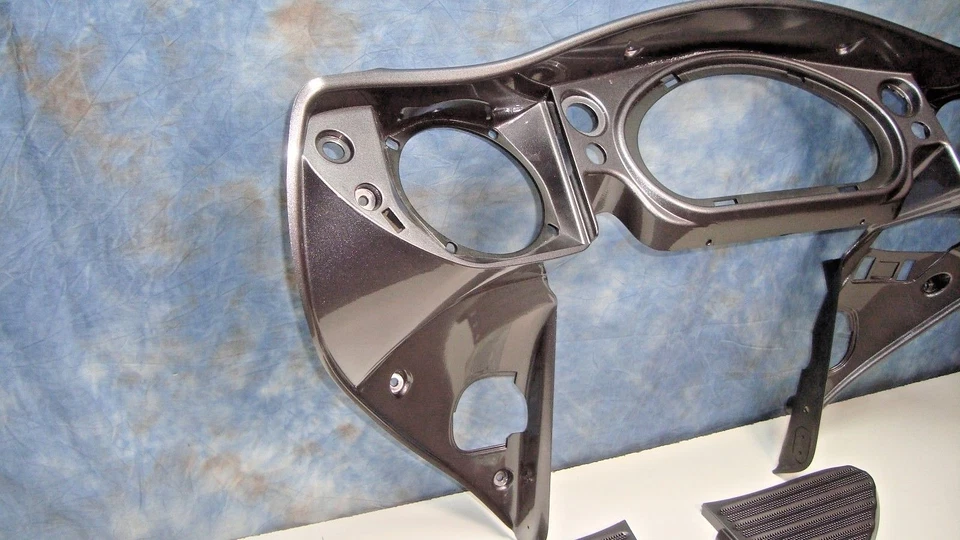 Indian Inner Painted Dash Kit Cloud Grey Roadmaster 111 Chieftain 2881774-692 Z2 - Image 2 of 4