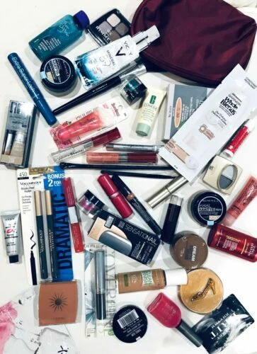 Productos de maquillaje de tamaño de la muestra Sally Hansen