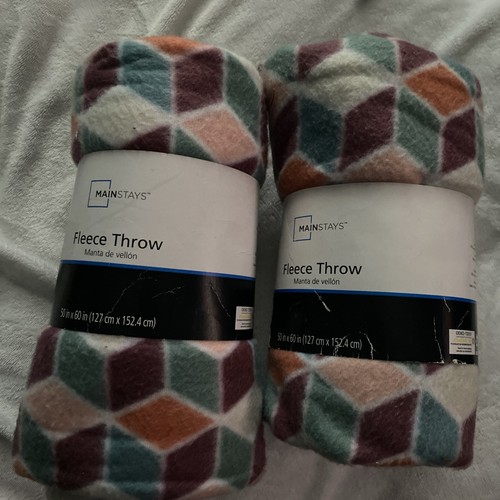 Lot Of (2) New Mainstays Geo Abstract Fleece Throw Blanket 50x60" - Bild 1 von 6