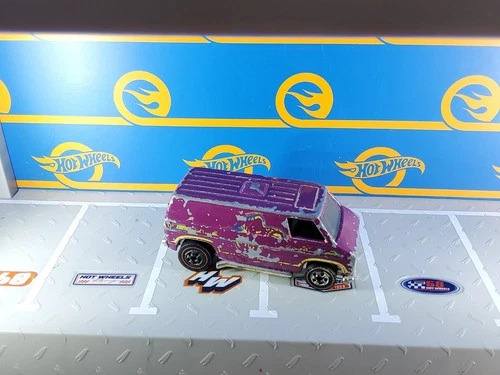 1974 Hot Wheels Redline Plum BMX Motox Super Van Flying Colors no side marker