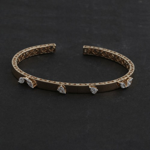 0.90 Ct 18k Yellow Gold Cuff Bangle Lab Grown CVD Diamond Bracelet Jewelry Gift - Picture 4 of 8