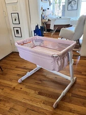 babyGap by Delta Children Whisper Bedside Bassinet Sleeper with Breathable Mesh