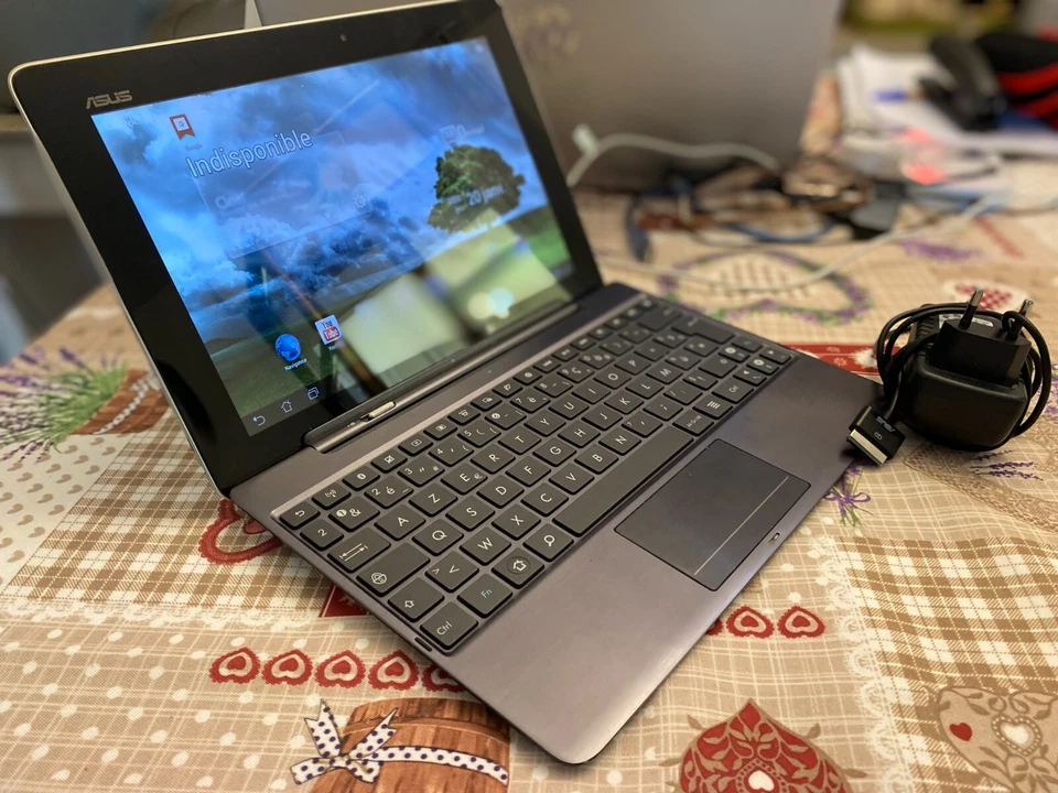 Asus Transformer Pad Infinity Tf700 avec clavier dock (premiere main). - Photo 4/4