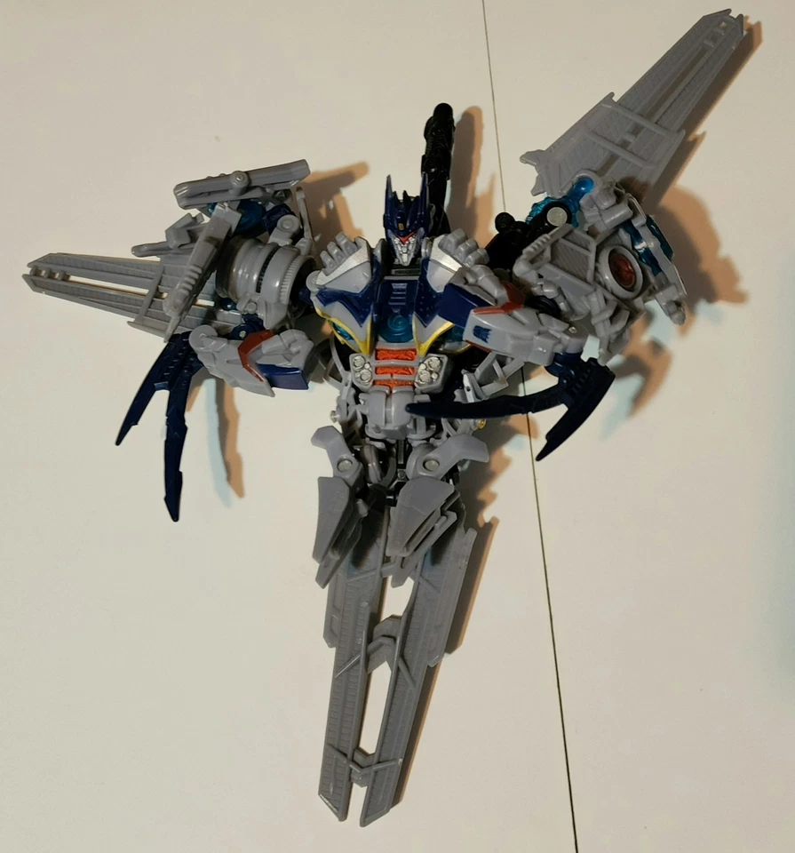Transformers Revenge of the Fallen SOUNDWAVE Deluxe Rotf - Missle Included - Image 2 of 3
